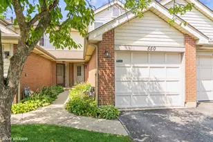550 E Windgate Ct, Arlington Heights, IL 60005 - Photo 1