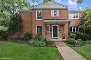 486 Old Surrey Rd, Hinsdale, IL 60521 - Photo 1