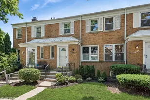 7205 W Le Moyne St, River Forest, IL 60305 - Photo 1