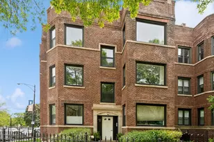 4755 N Beacon St, Chicago, IL 60640 - Photo 1