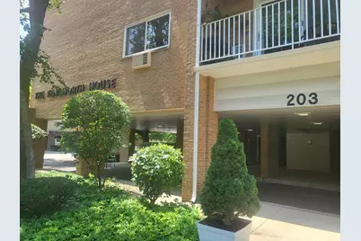 203 N Kenilworth Avenue #2P, Oak Park, IL 60302 - Photo 1