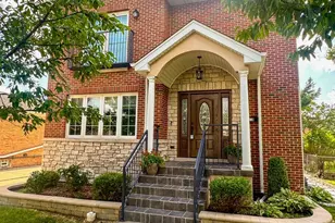 8118 N Overhill Ave, Niles, IL 60714 - Photo 1