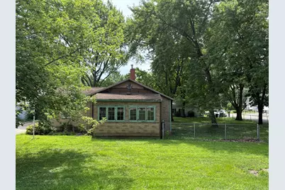 805 Bellevue Avenue, Ottawa, IL 61350 - Photo 1