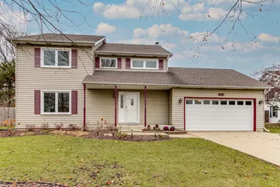 1090 Hawthorne Avenue, Gurnee, IL 60031 - Photo 1