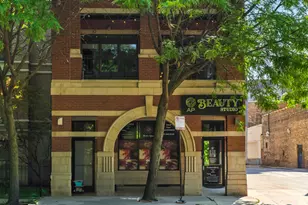 2343 W Montrose Ave, Chicago, IL 60618 - Photo 1