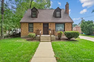 29 S Weston Ave, Elgin, IL 60123 - Photo 1