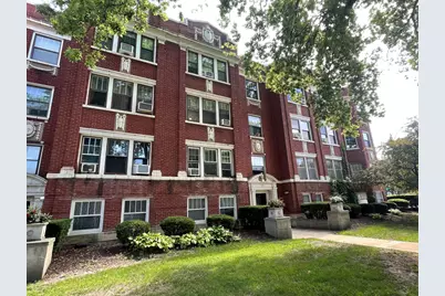 125 Washington Boulevard #2, Oak Park, IL 60302 - Photo 1