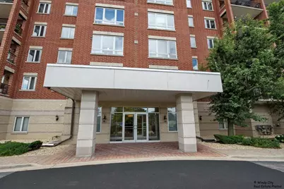 5555 N Cumberland Avenue #410, Chicago, IL 60656 - Photo 1