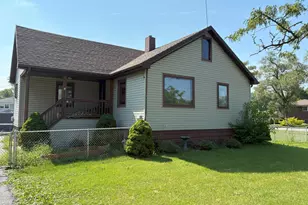 10800 S Ridgeland Ave, Worth, IL 60482 - Photo 1