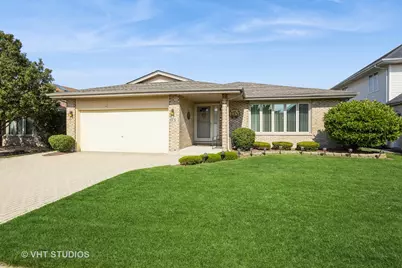 10737 Long Street, Oak Lawn, IL 60453 - Photo 1