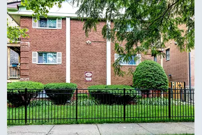 417 S Kenilworth Avenue #7, Oak Park, IL 60302 - Photo 1