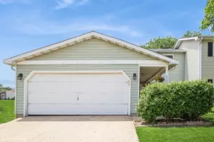 2176 Wyatt Ln, Glendale Heights, IL 60139 - Photo 1