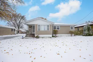 456 E 170th St, South Holland, IL 60473 - Photo 1