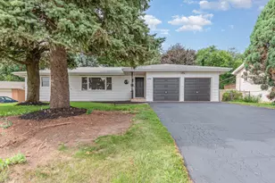 2758 Lancaster Dr, Joliet, IL 60433 - Photo 1