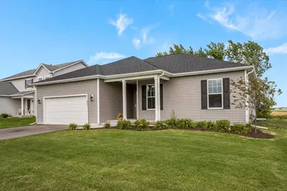 492 S Hampstead Street, Cortland, IL 60112 - Photo 1