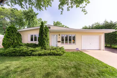 311 Kingswood Drive, North Aurora, IL 60542 - Photo 1