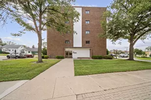 4 S Mason St, Bensenville, IL 60106 - Photo 1