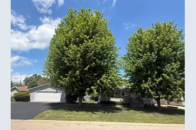 528 Ivy Court, Round Lake Beach, IL 60073 - Photo 1