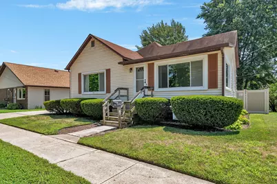 375 W Division Street, Coal City, IL 60416 - Photo 1