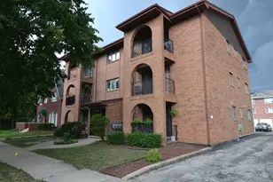 9526 S 53rd Ave, Oak Lawn, IL 60453 - Photo 1