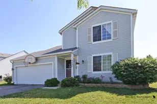 2227 N Quaker Hollow Ln, Round Lake Beach, IL 60073 - Photo 1