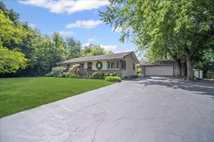 3815 Cheyenne Rd, Gurnee, IL 60031 - Photo 1