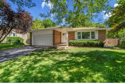 712 Stacie Court, Naperville, IL 60563 - Photo 1