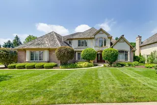 1304 Lingonberry Ct, Libertyville, IL 60048 - Photo 1