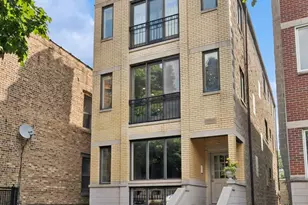 3041 N Racine Ave, Chicago, IL 60657 - Photo 1