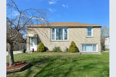 4702 Wesley Terrace, Schiller Park, IL 60176 - Photo 1