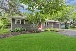 120 S Park Blvd, Glen Ellyn, IL 60137 - Photo 1