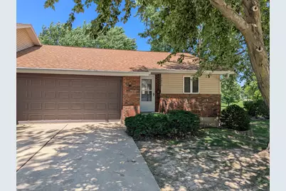 1810 Winchester Drive #4, Freeport, IL 61032 - Photo 1