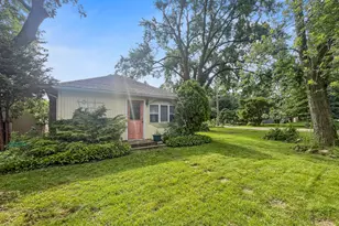 120 Cedardel St, McHenry, IL 60051 - Photo 1