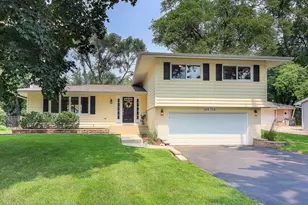 26W554 Jewell Rd, Winfield, IL 60190 - Photo 1