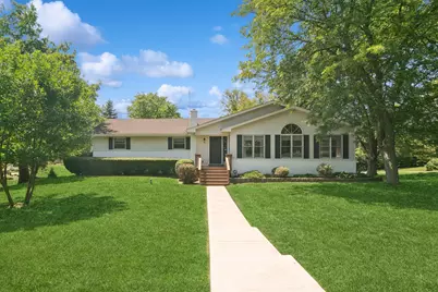 1202 Prairie Avenue, Barrington, IL 60010 - Photo 1