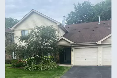 823 E Coach Road #8, Palatine, IL 60074 - Photo 1