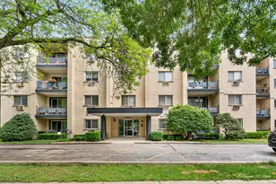 1340 W Touhy Ave, Chicago, IL 60626 - Photo 1