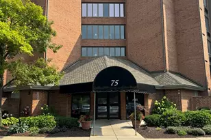 75 Kristin Cir, Schaumburg, IL 60195 - Photo 1