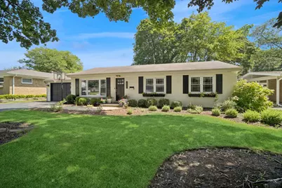 505 Pine Court, Lake Bluff, IL 60044 - Photo 1