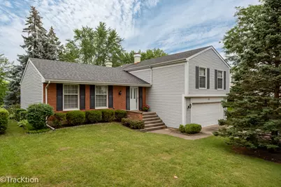 121 N Walnut Lane, Schaumburg, IL 60194 - Photo 1
