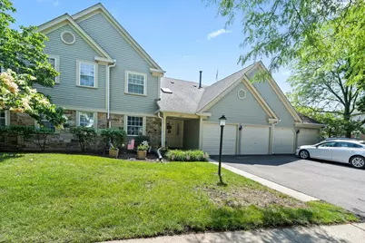 307 Glasgow Lane #V2, Schaumburg, IL 60194 - Photo 1