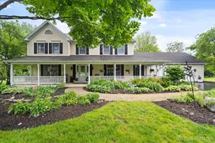 39W841 Prunetree Ln, Saint Charles, IL 60175 - Photo 1