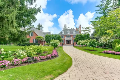 900 Lake Street, Libertyville, IL 60048 - Photo 1