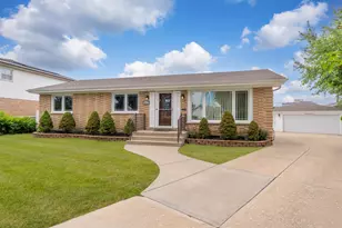 8213 W Lyons St, Niles, IL 60714 - Photo 1