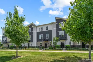 875 Finley Dr, Aurora, IL 60504 - Photo 1