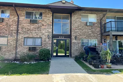 822 E Old Willow Road E #201, Prospect Heights, IL 60070 - Photo 1