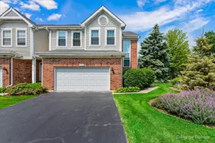 7204 Chestnut Hills Dr, Burr Ridge, IL 60527 - Photo 1