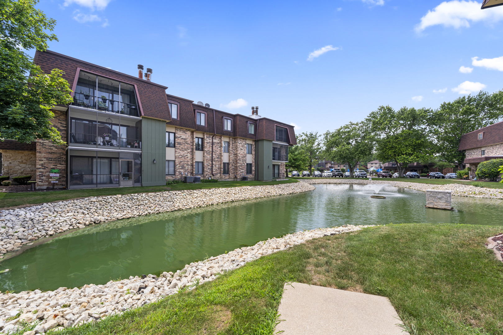 11138 Center Rd #D22, Palos Hills, IL 60465 - MLS 12431041 - Coldwell ...