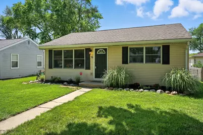 98 S Heather Drive, Crystal Lake, IL 60014 - Photo 1