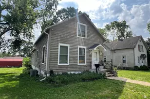 926 N Hickory St, Joliet, IL 60435 - Photo 1